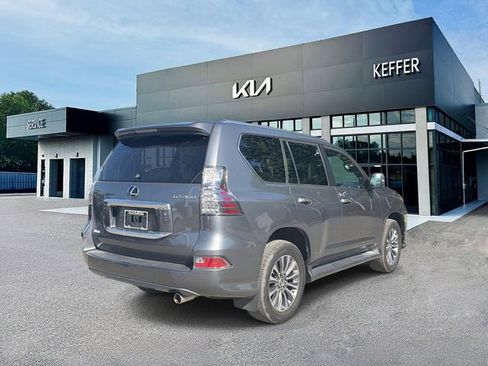 Used 2020 Lexus GX 460 Luxury w/ Accessory Package AWD/4WD image 8