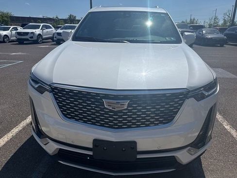 Used 2020 Cadillac XT6 Premium Luxury AWD/4WD image 6