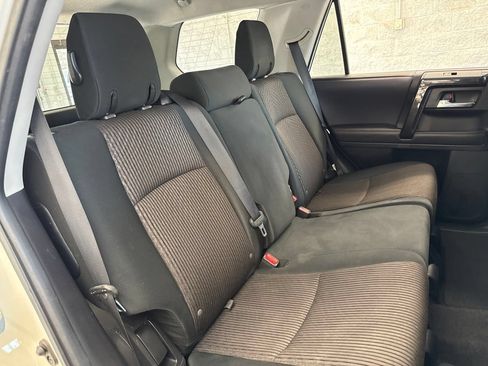 Used 2020 Toyota 4Runner TRD Off-Road AWD/4WD image 43