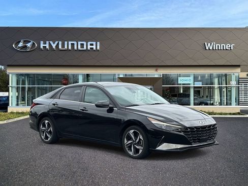 Used 2021 Hyundai Elantra SEL w/ Convenience + Premium Package FWD image 6