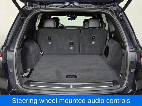 Used 2023 Jeep Grand Cherokee Overland w/ Luxury Tech Group IV image 10