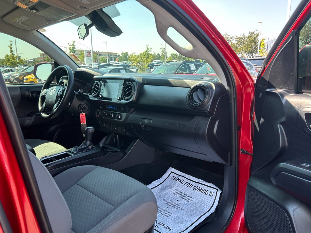 Used 2021 Toyota Tacoma SR AWD/4WD image 11