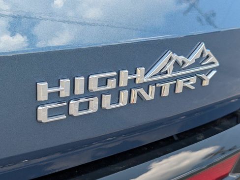 Used 2026 Chevrolet Traverse High Country w/ LPO, Floor Liner Package FWD image 34