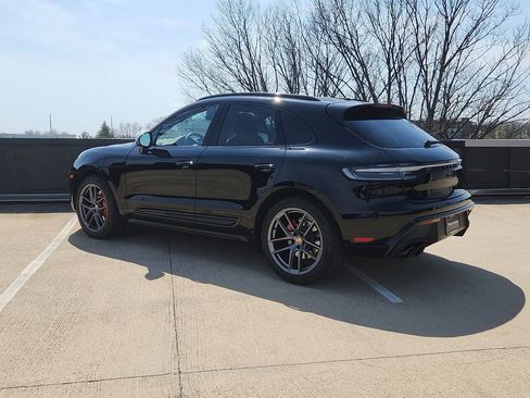Used 2025 Porsche Macan S image 3