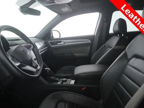 Used 2021 Volkswagen Atlas Cross Sport SEL image 16