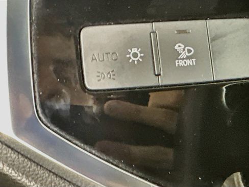 Used 2025 Audi Q3 2.0T Premium AWD/4WD image 17