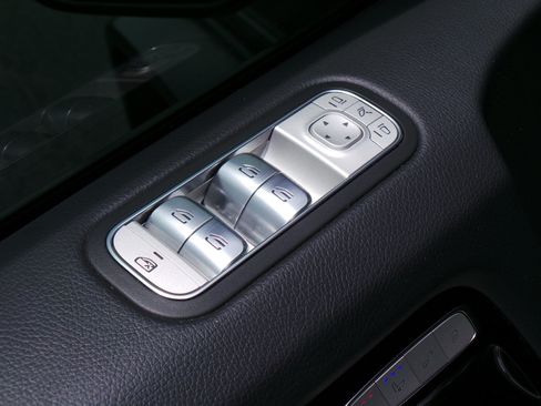 Used 2025 Mercedes-Benz G 63 AMG 4MATIC w/ Manufactur Interior Package image 35