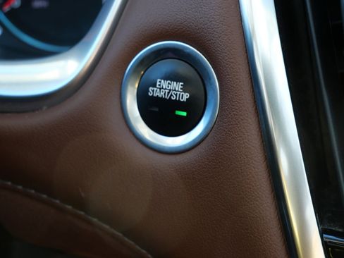 Used 2021 Chevrolet Traverse High Country image 28