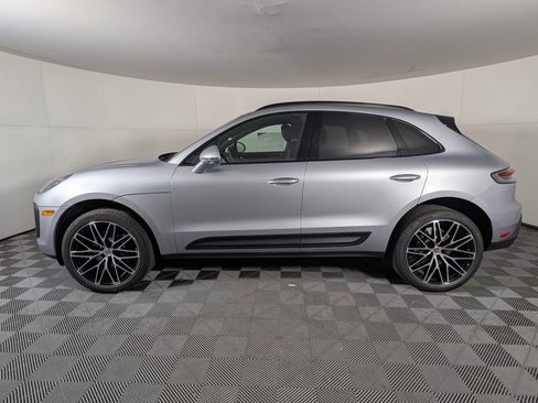 New 2026 Porsche Macan image 2