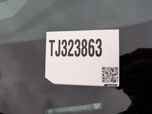 New 2026 GMC Acadia Denali Ultimate w/ LPO, Floor Liner Package AWD/4WD image 36
