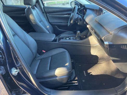 Used 2025 MAZDA MAZDA3 s image 12