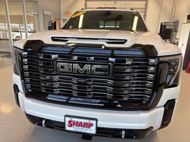 Used 2025 GMC Sierra 2500 Denali Ultimate w/ LPO, GMC Protection Package AWD/4WD image 5