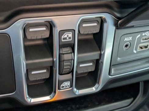 New 2026 Jeep Gladiator Sport image 20