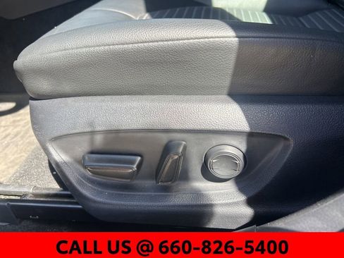 Used 2024 Toyota Camry SE FWD image 11