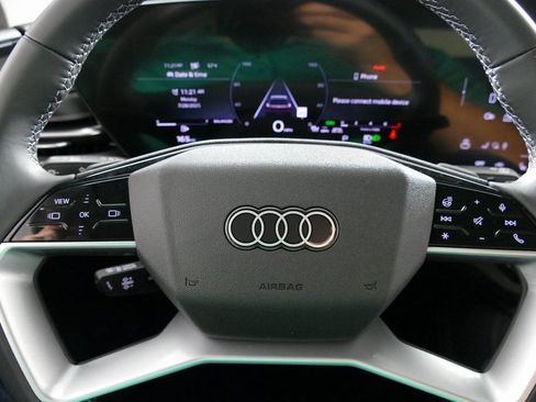 Certified 2025 Audi Q5 Premium w/ Convenience Package AWD/4WD image 16