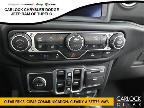 Used 2022 Jeep Wrangler Sahara w/ Cold Weather Group image 22