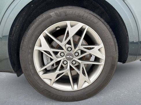 Used 2023 Genesis GV70 2.5T w/ Select Package image 13