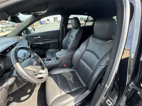 Used 2023 Cadillac XT4 Luxury image 19