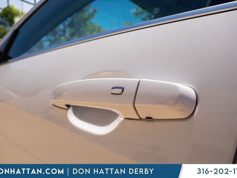 Used 2023 Ford Escape Platinum AWD/4WD image 72