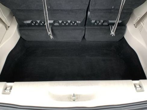 Used 2023 Chrysler Pacifica Touring-L FWD image 24