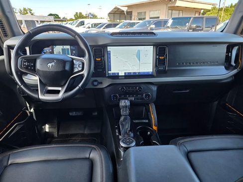 Used 2022 Ford Bronco Badlands AWD/4WD image 5