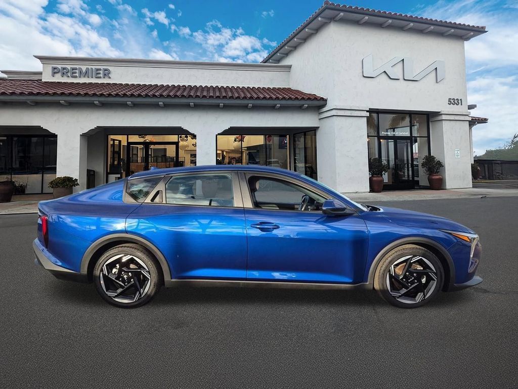 Certified 2025 Kia K4 EX FWD image 9