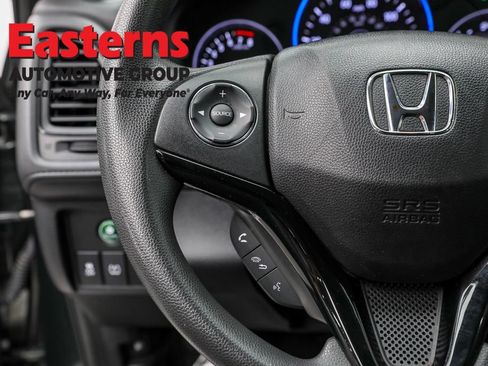 Used 2018 Honda HR-V LX image 15