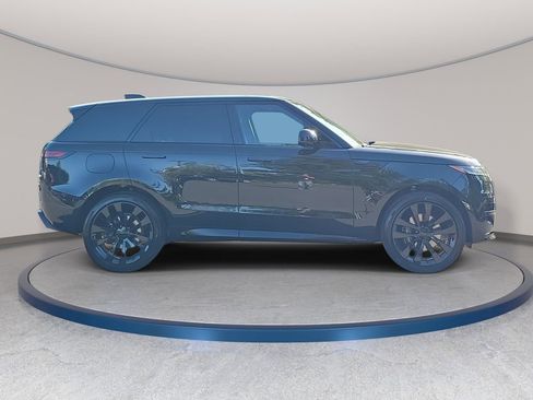 New 2026 Land Rover Range Rover Sport Dynamic SE AWD/4WD image 4