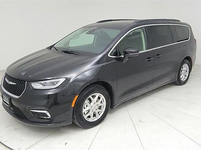 Used 2022 Chrysler Pacifica Touring-L