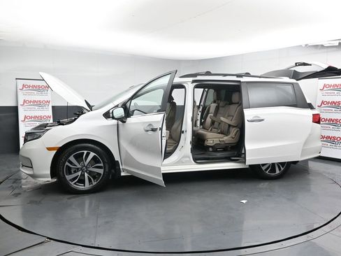 Used 2023 Honda Odyssey Touring image 46