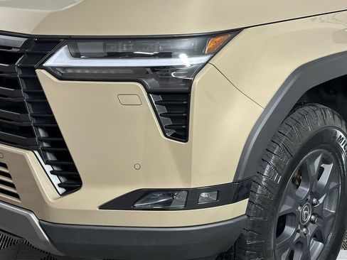 Used 2024 Lexus GX 550 AWD/4WD image 13