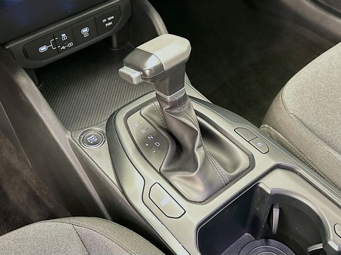 Used 2025 Kia K4 LXS image 25