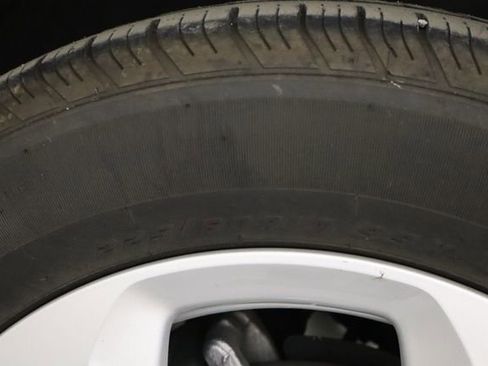 Used 2018 Jeep Compass Latitude w/ Popular Equipment Group image 34