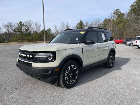 Used 2024 Ford Bronco Sport Outer Banks image 9