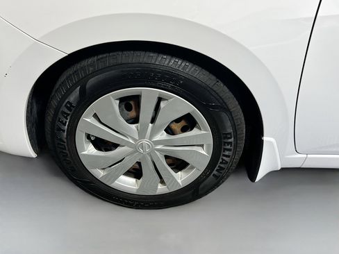 Used 2020 Nissan Versa S image 13