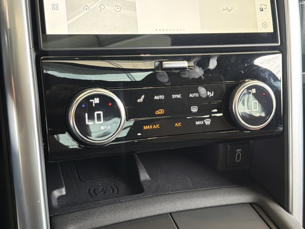 New 2026 Land Rover Discovery Dynamic SE AWD/4WD image 15