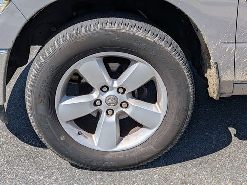 Used 2024 RAM 1500 Classic SLT image 10