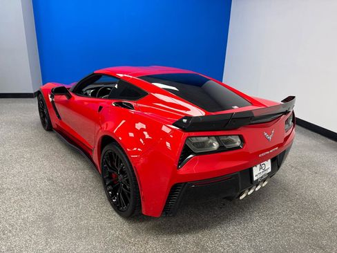 Used 2016 Chevrolet Corvette Z06 w/ 3LZ Preferred Equipment Group RWD image 39