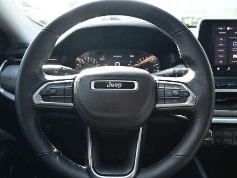 Used 2022 Jeep Compass Latitude w/ Convenience Group image 18