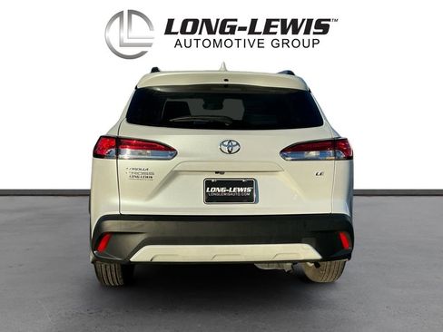Used 2024 Toyota Corolla Cross LE w/ Moonroof Package image 5