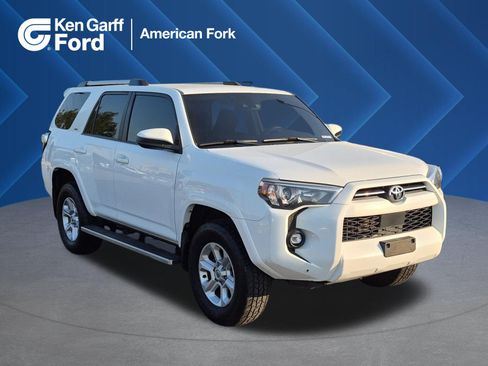 Used 2022 Toyota 4Runner SR5 AWD/4WD image 1