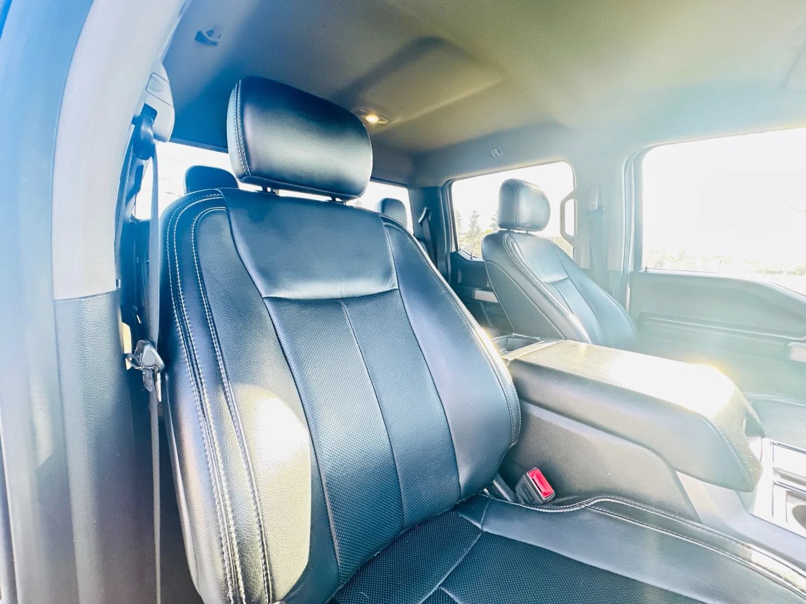Used 2019 Ford F150 Lariat RWD image 9