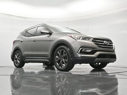 Used 2018 Hyundai Santa Fe Sport w/ 2.0T Ultimate Tech Package 05 FWD image 39