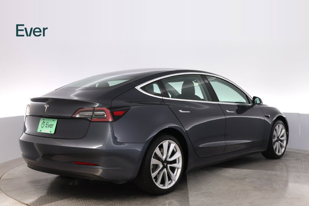 Used 2018 Tesla Model 3 Mid Range RWD image 3