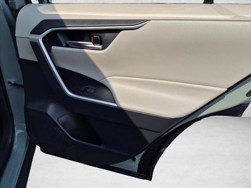 Used 2019 Toyota RAV4 XLE Premium w/ Advanced Technology Package FWD image 29