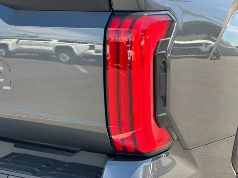 New 2026 Toyota Tundra SR5 w/ SR5 Convenience Package RWD image 31