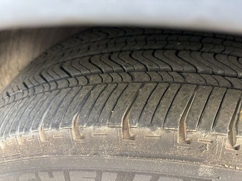 Used 2021 Honda HR-V EX image 2