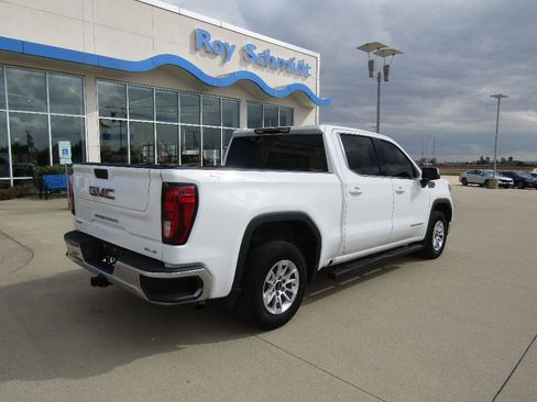 Used 2022 GMC Sierra 1500 SLE image 5