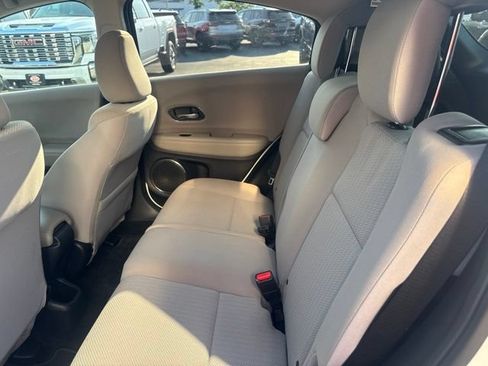 Used 2018 Honda HR-V EX image 21