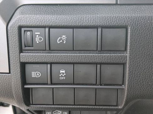 Used 2025 Toyota Tacoma SR5 RWD image 12